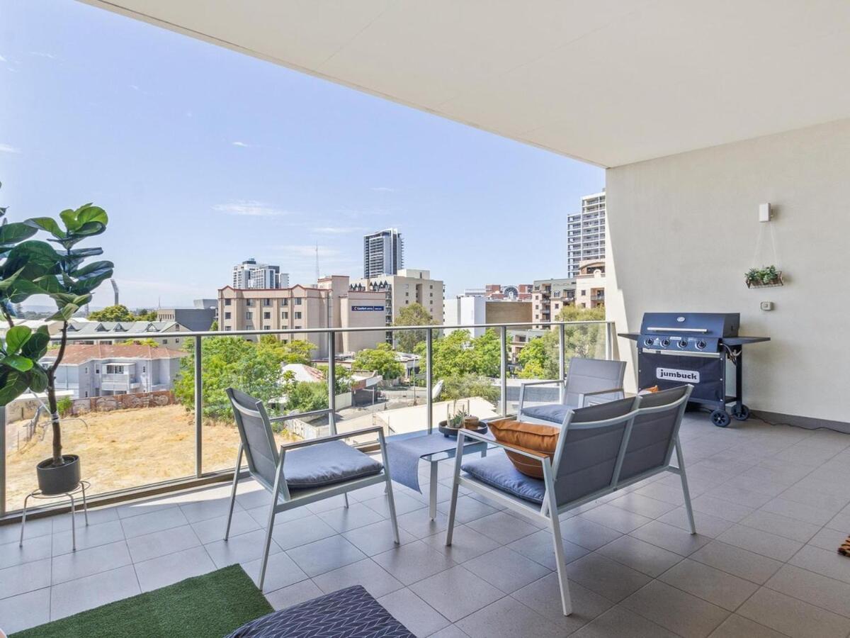 2Bdrm Skyline Views - Prime For River, Waca, Optus Stadium Perth Zewnętrze zdjęcie